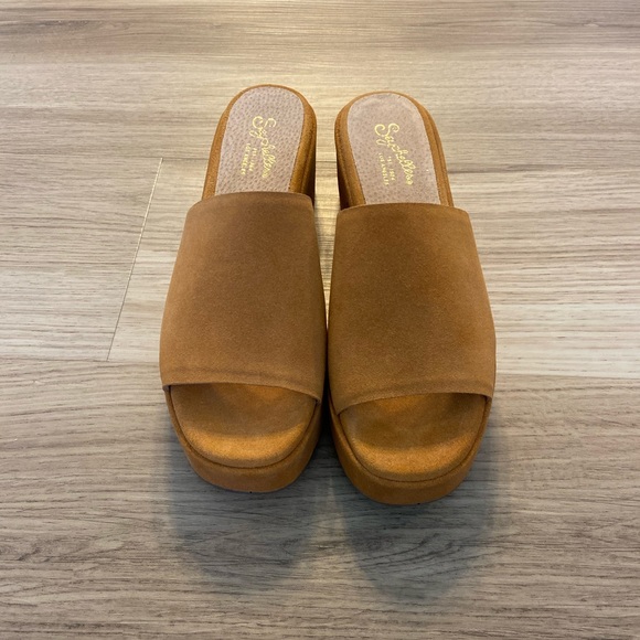 seychelles one of a kind platform sandal